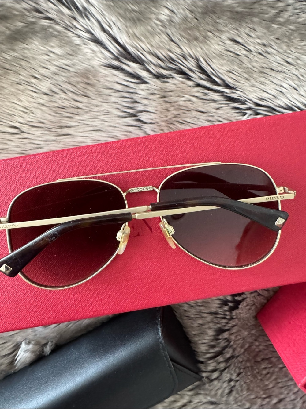 Valentino Aviator Sunglasses - Picture 5 of 6